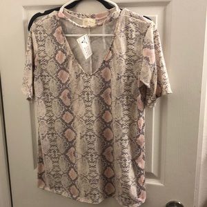 Snake print keyhole top